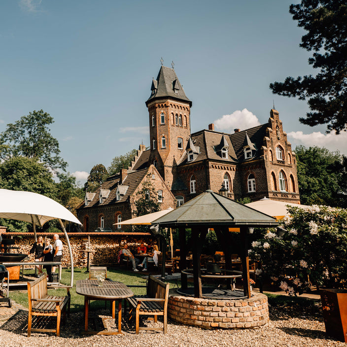 template--24007394984203__collection-links